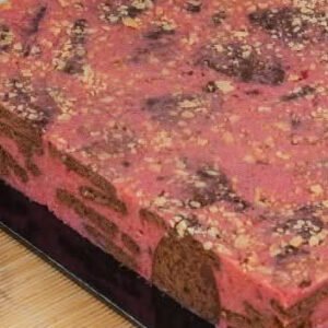 kek batik strawberry – alkawsar delight