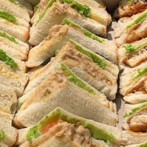 sandwich tuna box 21 pcs – alkawsar delight